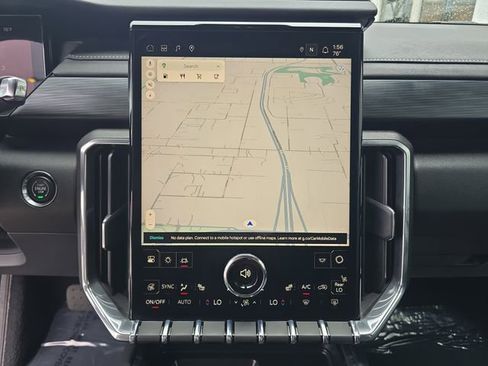 Certified 2025 GMC Acadia Elevation FWD image 19