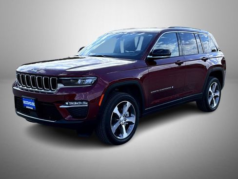 Used 2023 Jeep Grand Cherokee Limited w/ Luxury Tech Group II image 1