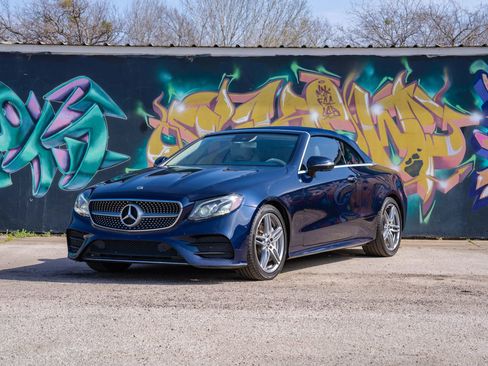 Used 2019 Mercedes-Benz E 450 Cabriolet image 2