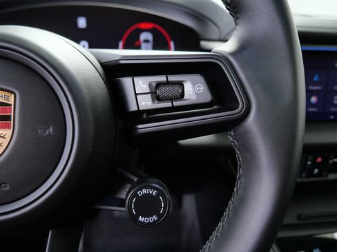 Used 2025 Porsche Macan 4 Electric w/ Premium Package AWD/4WD image 27