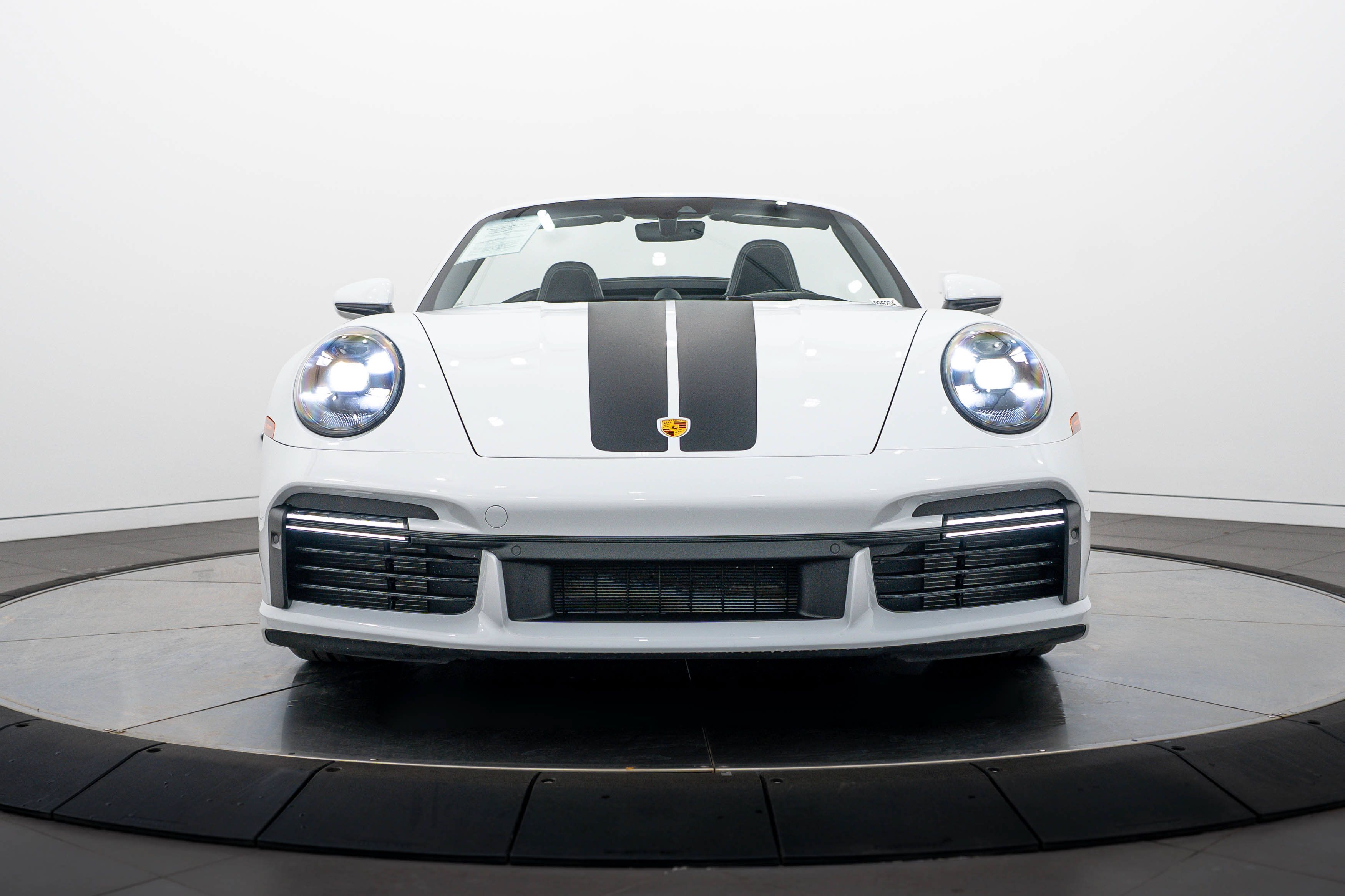 Certified 2022 Porsche 911 Turbo S AWD/4WD image 10