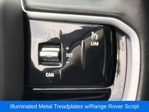 Used 2022 Land Rover Range Rover Evoque SE image 34