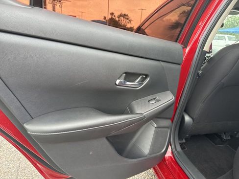 Used 2022 Nissan Sentra SV w/ All-Weather Package FWD image 2