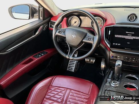 Used 2021 Maserati Ghibli Trofeo RWD image 15