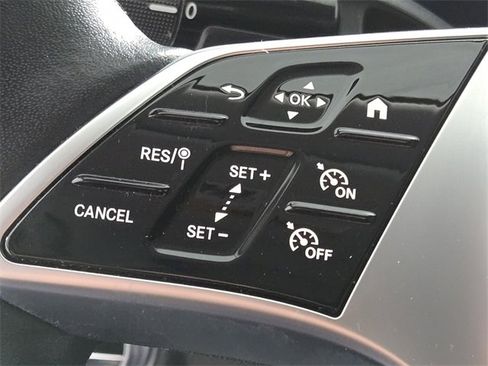 Used 2022 Mercedes-Benz C 300 C 300 image 23