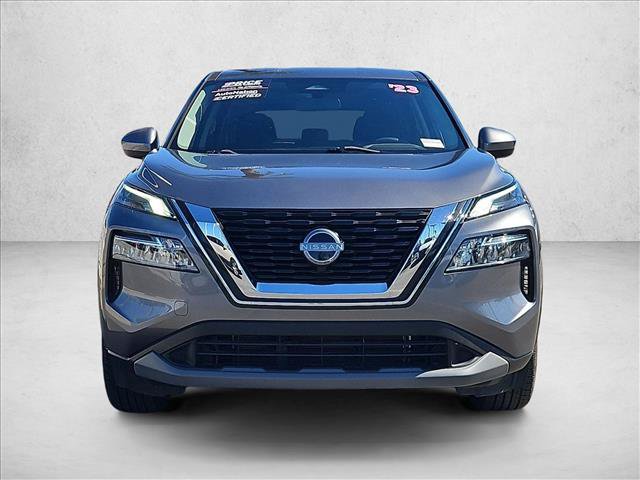 Used 2023 Nissan Rogue SV FWD image 2