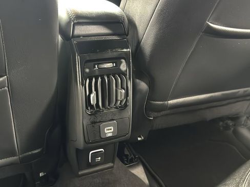 Used 2024 Jeep Compass Limited image 35