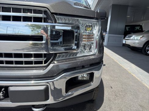 Used 2018 Ford F150 XLT w/ Equipment Group 302A Luxury AWD/4WD image 4