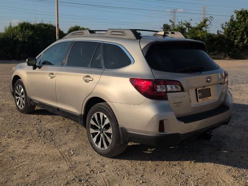 Used 2017 Subaru Outback 2.5i Limited AWD/4WD image 3