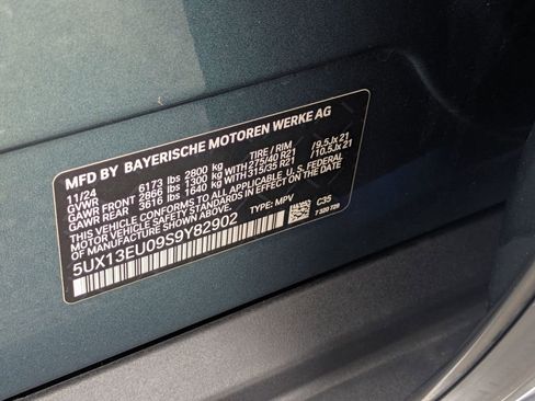 Used 2025 BMW X5 sDrive40i w/ Climate Comfort Package RWD image 25