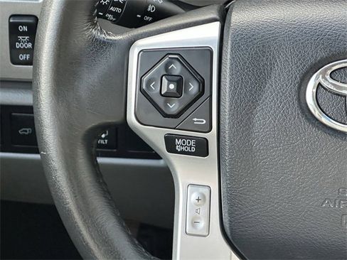 Used 2016 Toyota Sequoia Platinum image 12