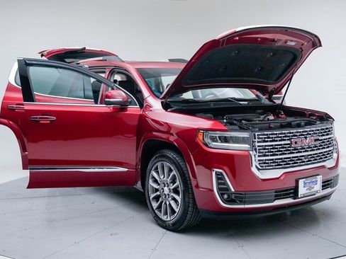 Used 2023 GMC Acadia Denali w/ Denali Technology Package image 14