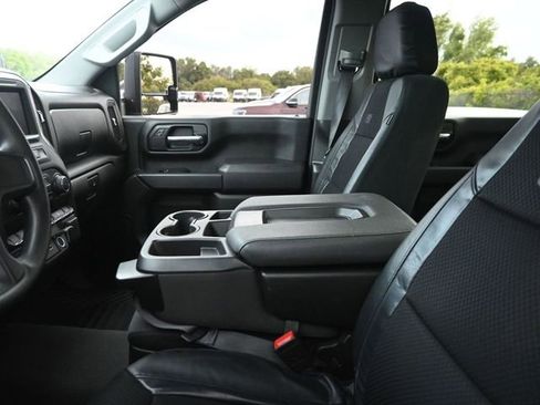 Used 2024 Chevrolet Silverado 2500 Custom w/ Custom Value Package AWD/4WD image 10