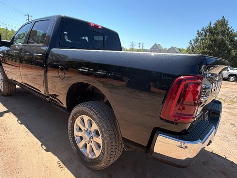 New 2026 RAM 3500 Big Horn AWD/4WD image 10