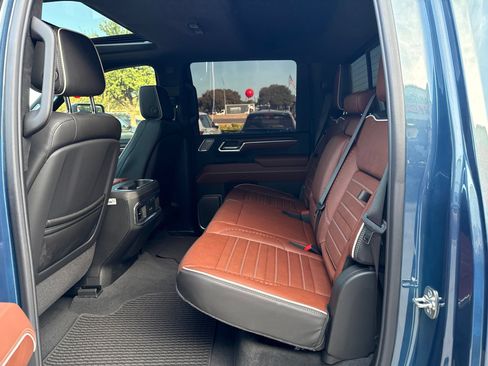 Used 2026 GMC Sierra 2500 Denali Ultimate AWD/4WD image 5