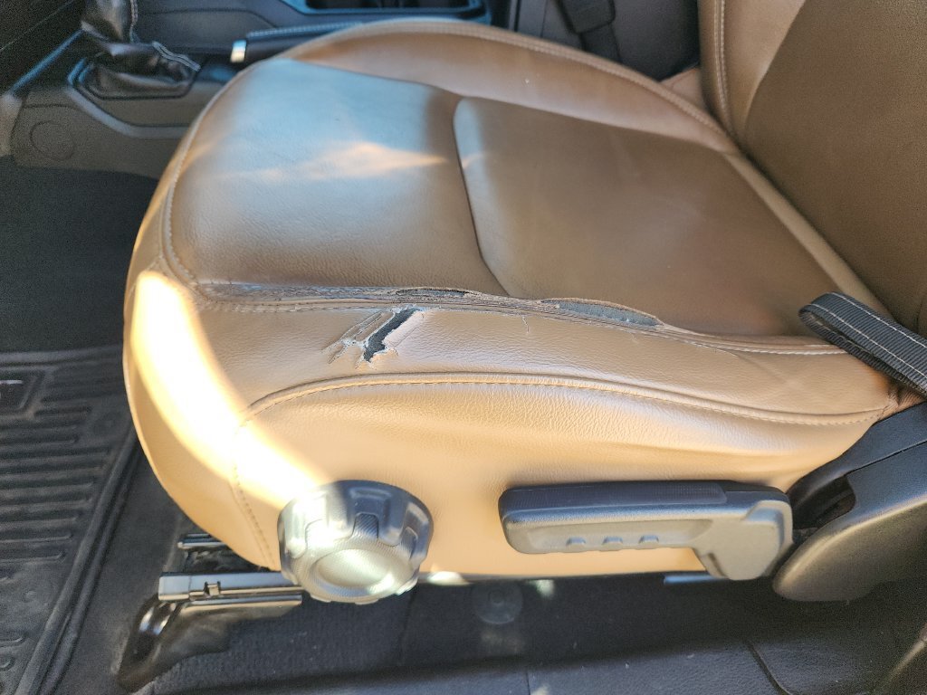 Used 2020 Jeep Gladiator Rubicon AWD/4WD image 17