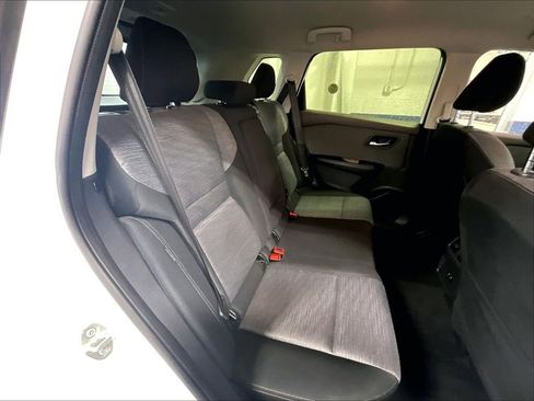 Certified 2023 Nissan Rogue SV AWD/4WD image 16