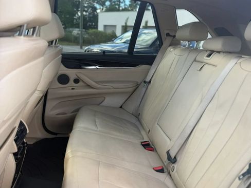 Used 2015 BMW X5 xDrive50i AWD/4WD image 18