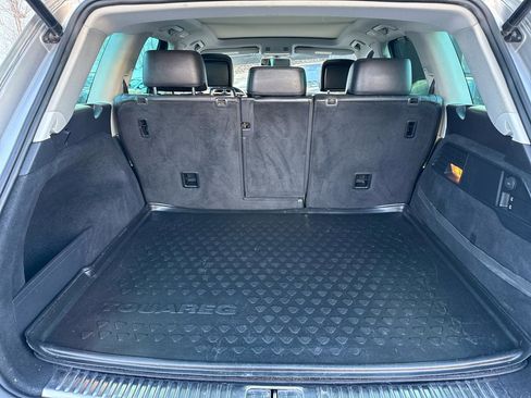 Used 2011 Volkswagen Touareg Hybrid image 19