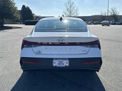 New 2026 Hyundai Elantra Blue image 6