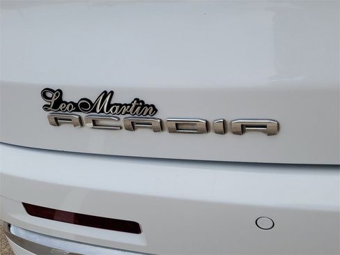 Used 2023 GMC Acadia Denali image 6