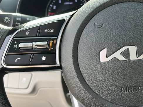 Used 2023 Kia Forte LXS image 14