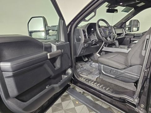 Used 2020 Ford F150 XLT w/ Equipment Group 302A Luxury AWD/4WD image 19