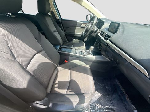 Used 2018 MAZDA MAZDA3 Sport FWD image 27