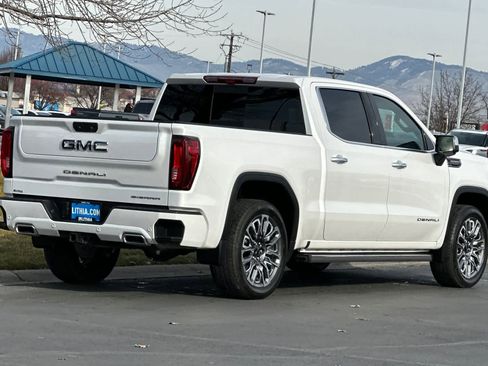 Used 2024 GMC Sierra 1500 Denali Ultimate image 2