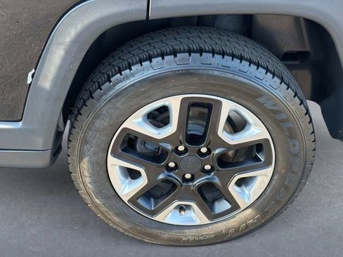Used 2018 Jeep Compass Trailhawk AWD/4WD image 10