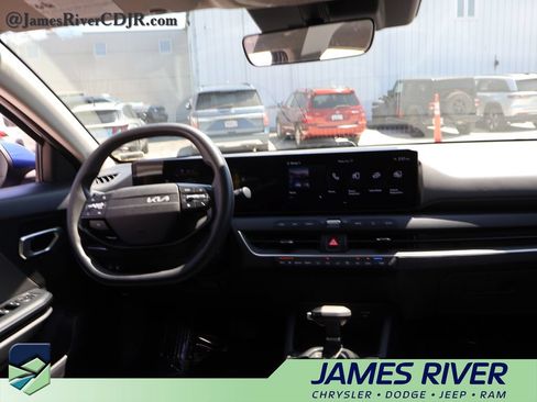Used 2025 Kia K4 FWD image 13