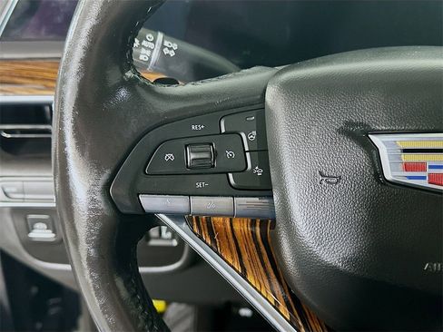 Used 2021 Cadillac Escalade ESV Premium Luxury w/ LPO, Illumination Package image 25