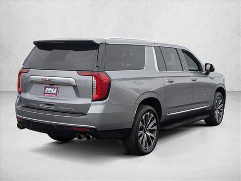 Used 2023 GMC Yukon XL Denali image 5