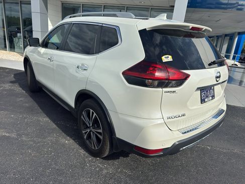 Used 2020 Nissan Rogue SV w/ Premium Package FWD image 7