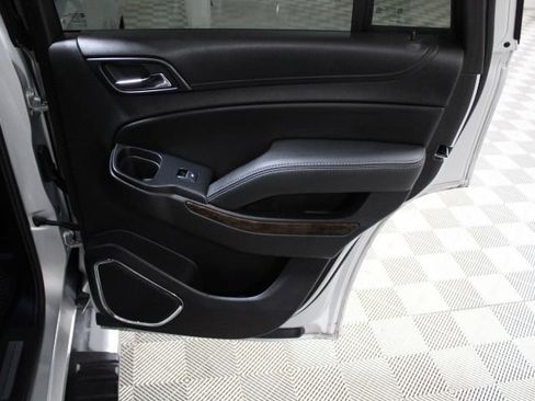 Used 2018 Chevrolet Tahoe LT w/ LT Signature Package image 32