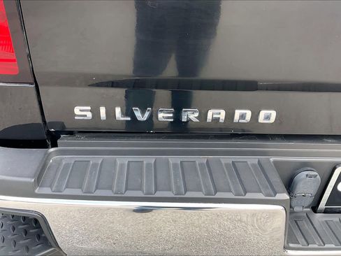 Used 2015 Chevrolet Silverado 2500 LT w/ LT Convenience Package image 32