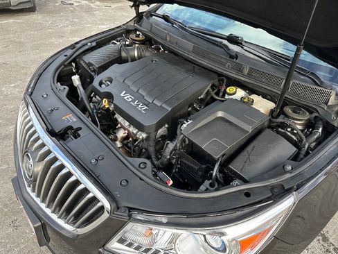 Used 2013 Buick LaCrosse Touring image 12
