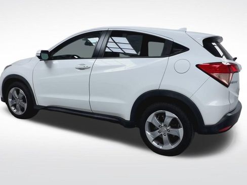 Used 2016 Honda HR-V EX image 6