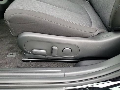 New 2025 Hyundai Ioniq 5 SE image 15