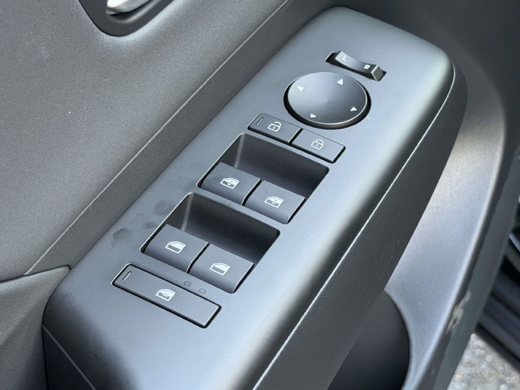 New 2027 Hyundai Kona Limited AWD/4WD image 13