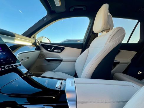 Certified 2026 Mercedes-Benz GLC 300 4MATIC image 22