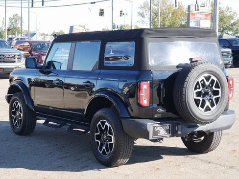 Used 2024 Ford Bronco Outer Banks image 9