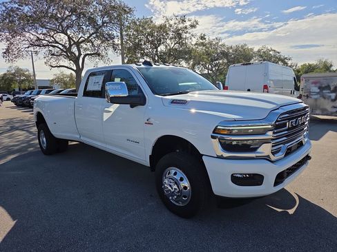 New 2026 RAM 3500 Laramie w/ Towing Technology Group image 2