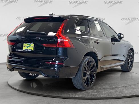 Used 2024 Volvo XC60 B5 Ultimate w/ Climate Package AWD/4WD image 4