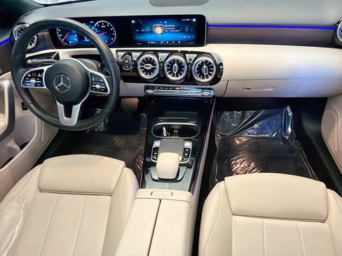 Used 2019 Mercedes-Benz A 220 image 13