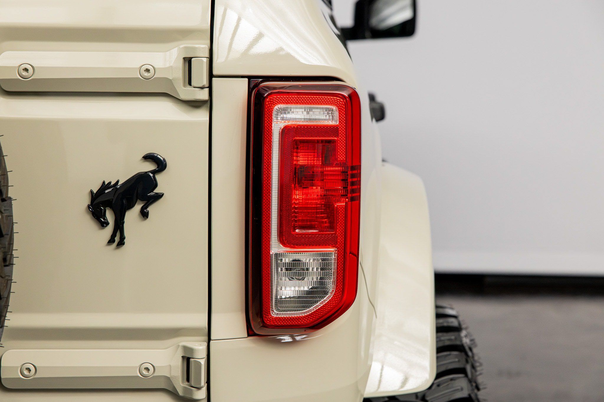 Used 2025 Ford Bronco Outer Banks AWD/4WD image 19