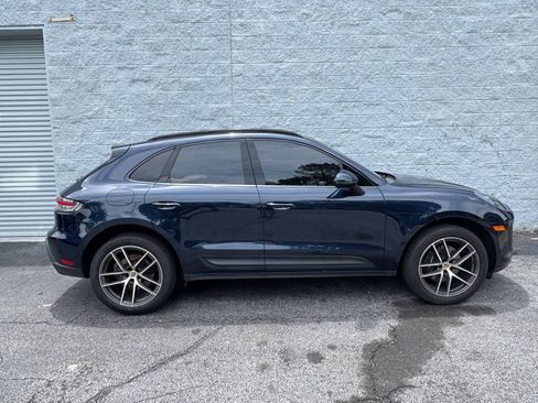 Used 2023 Porsche Macan AWD/4WD image 7