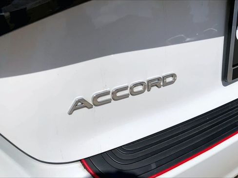 Used 2024 Honda Accord EX image 10