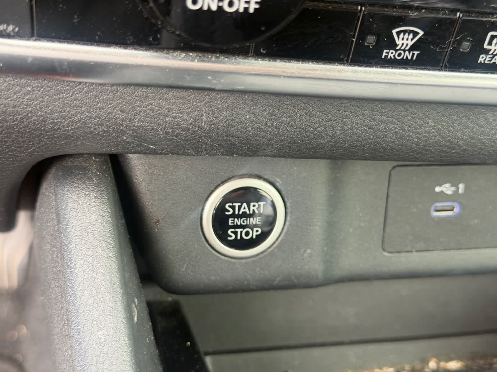 Certified 2023 Nissan Rogue SV FWD image 22