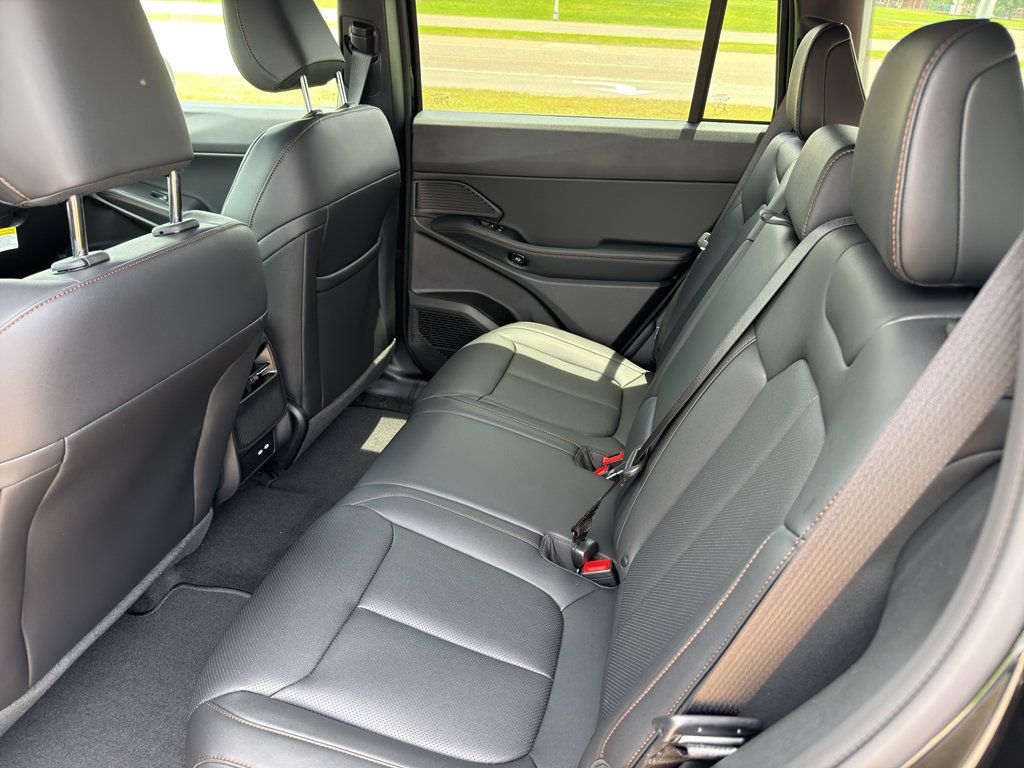 New 2026 Jeep Cherokee Limited AWD/4WD image 12